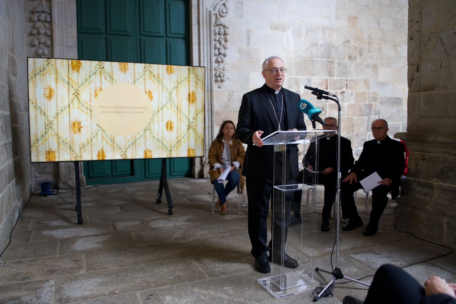 Presentación del proyecto de restauración de la Virgen de los Ojos Grandes